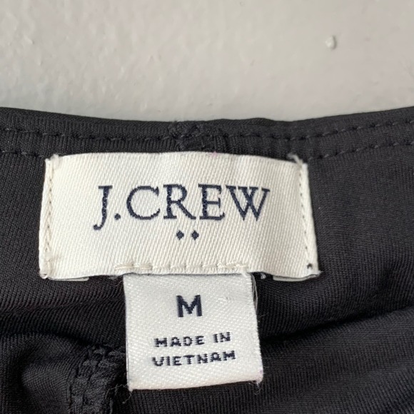 J. Crew black athleisure pleated skort with side zipper. Size M - Picture 3 of 11